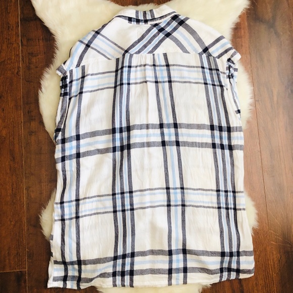 SOLD Rails Britt Short Sleeve Plaid Shirt - Picture 3 of 4